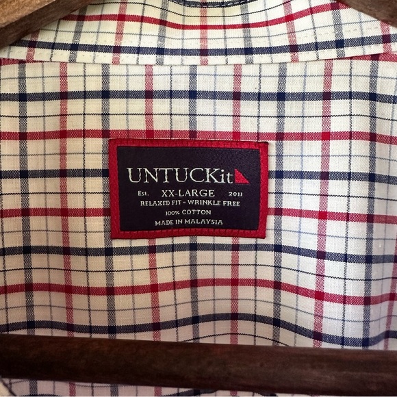 Untuckit Cotton Button Down Shirt. Red/White/Blue. XXL. - Picture 3 of 7